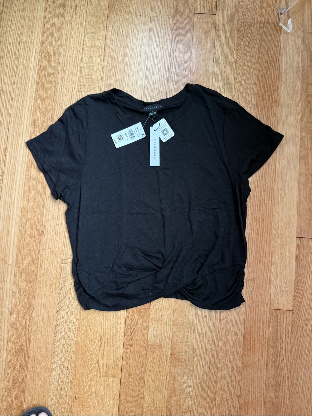 Sanctuary Black Short-Sleeve Twist Front Tee